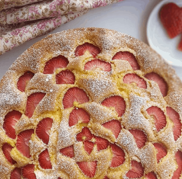 torta soffice alle fragole