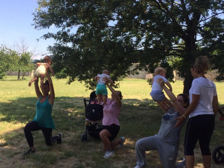 Attività fisica divertente per neomamme e bimbi