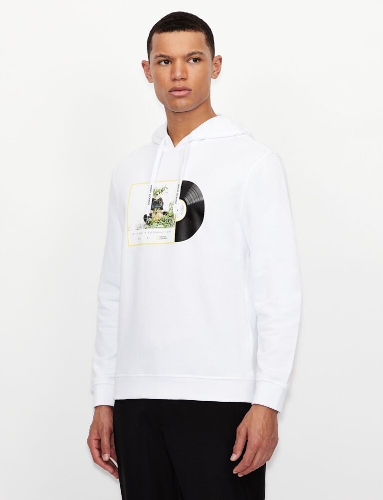 Armani Exchange x National Geographic, rinnova il deal