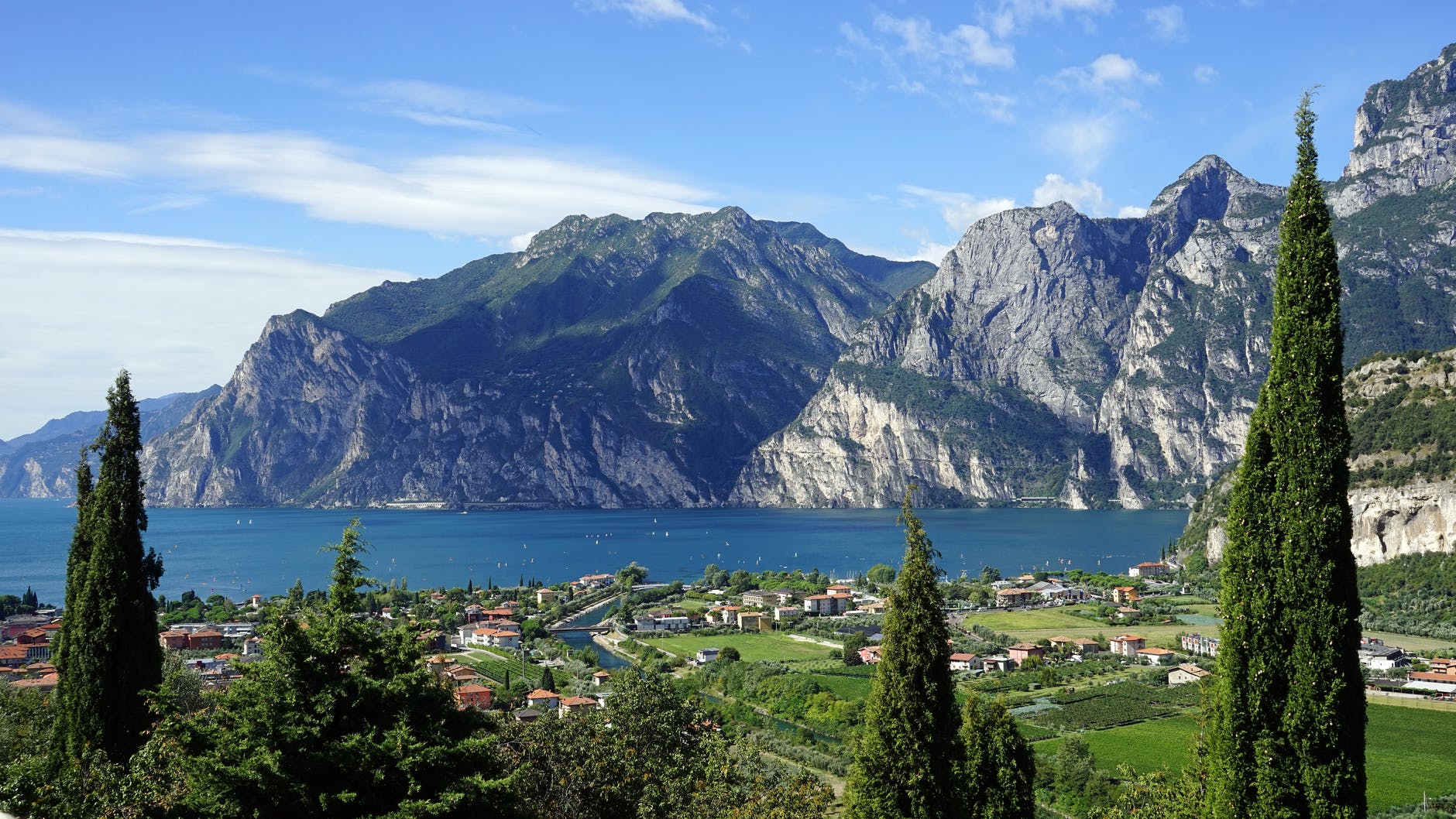 Lago di Garda Vacanze al lago in Italia