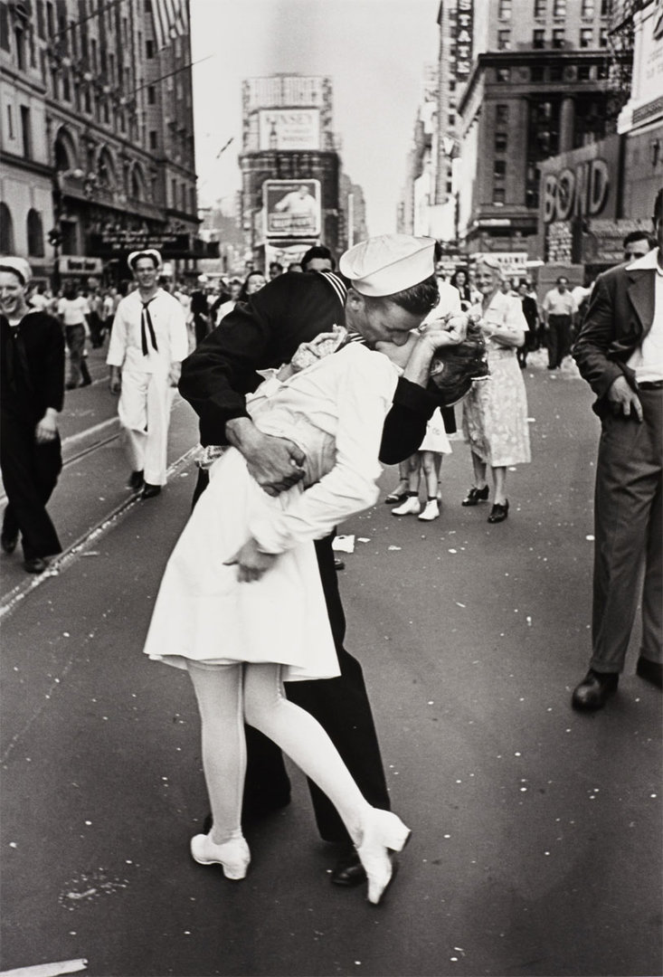 Il-bacio-a-Time-Square - foto più celebri di baci